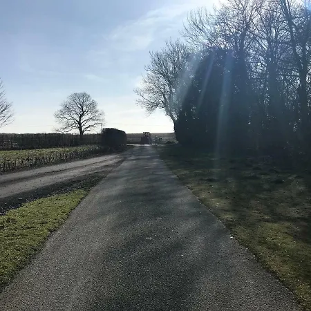 펜션 Thrush Nest - Wren Sleeps 4, 2 Bedrooms & Stable Sleeps 2, 1 Bedroom 요크