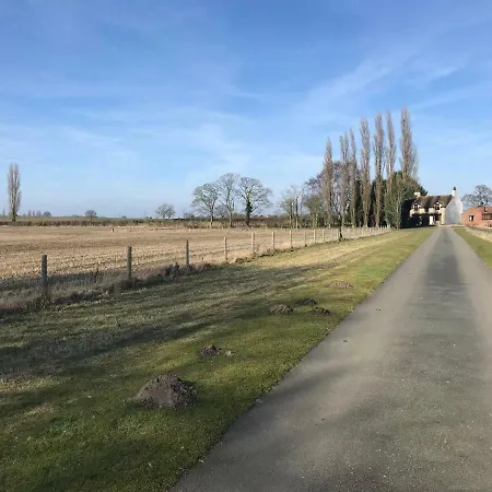 Thrush Nest - Wren Sleeps 4, 2 Bedrooms & Stable Sleeps 2, 1 Bedroom * 요크