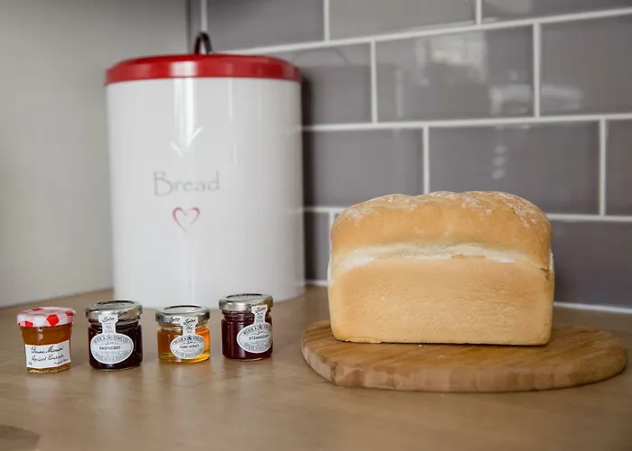 Semesterbostad Thrush Nest - Wren Sleeps 4, 2 Bedrooms&stable Sleeps 2, 1 Bedroom