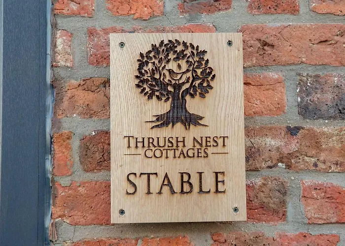 Thrush Nest - Wren Sleeps 4, 2 Bedrooms&stable Sleeps 2, 1 Bedroom