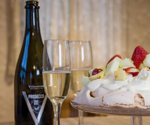 Thrush Nest - Wren Sleeps 4, 2 Bedrooms & Stable Sleeps 2, 1 Bedroom Hébergement de vacances