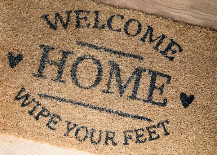 Hébergement de vacances Thrush Nest - Wren Sleeps 4, 2 Bedrooms & Stable Sleeps 2, 1 Bedroom