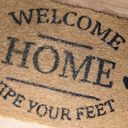 Holiday home Thrush Nest - Wren Sleeps 4, 2 Bedrooms & Stable Sleeps 2, 1 Bedroom